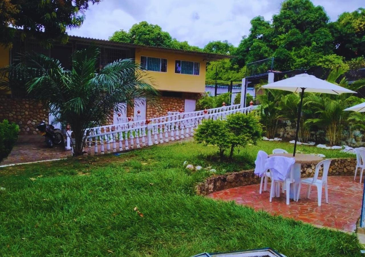 Hotel villa de Rauzan Melgar Esterno foto