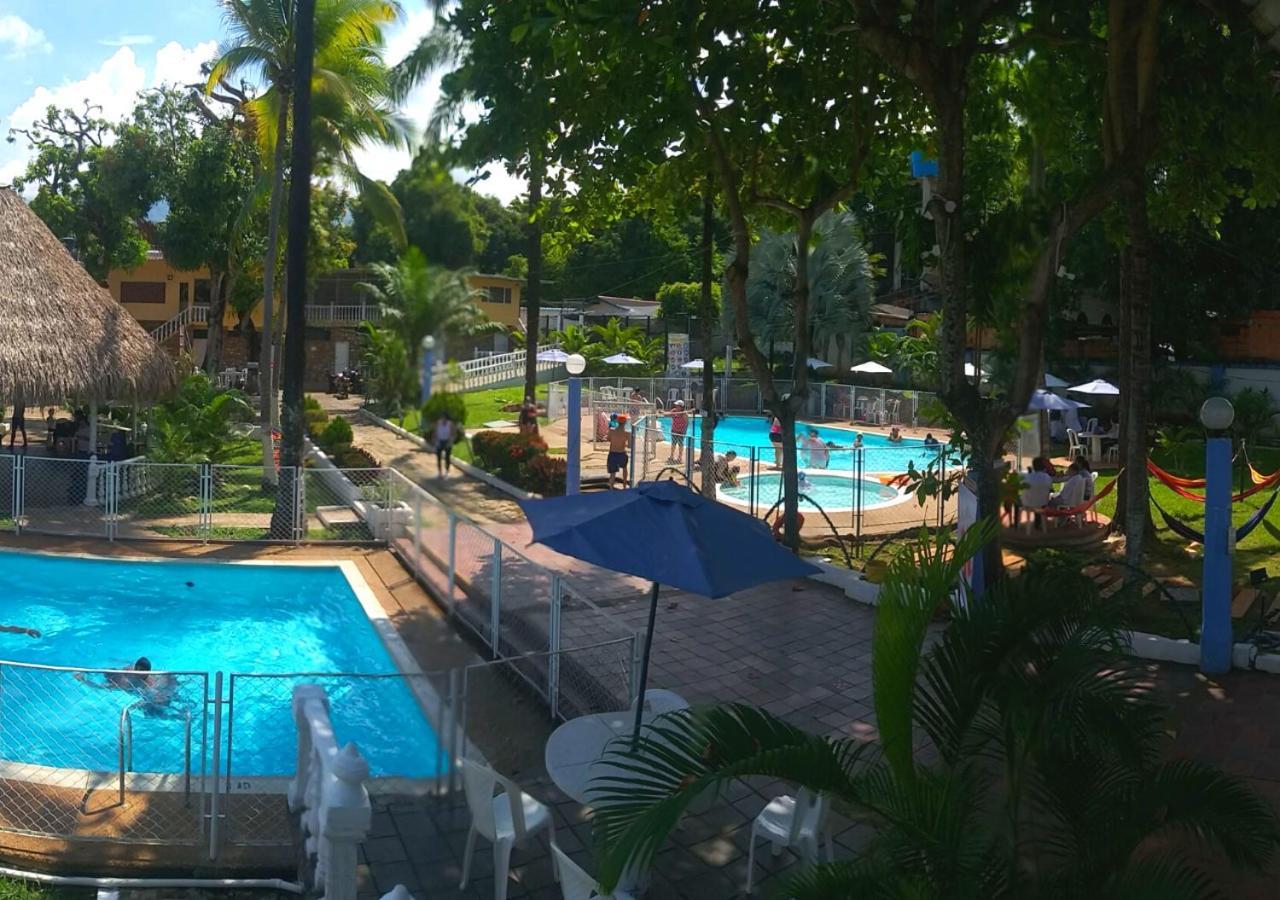 Hotel villa de Rauzan Melgar Esterno foto